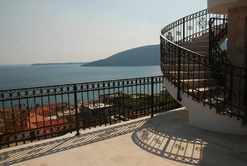 Mediterranean Villa 584m² with Pool and Bay View, Herceg Novi 8