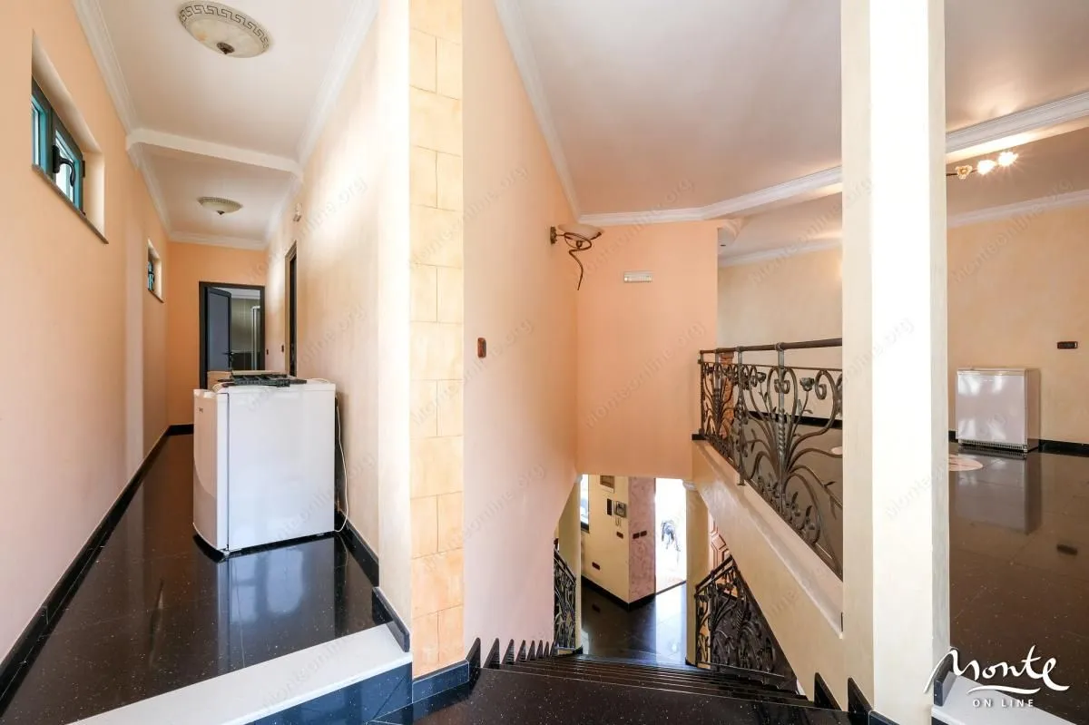 Sale, house, 560m², Petrovac, Budva