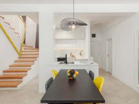 Prodaja, trosoban stan, 139m², Risan, Kotor - image 3