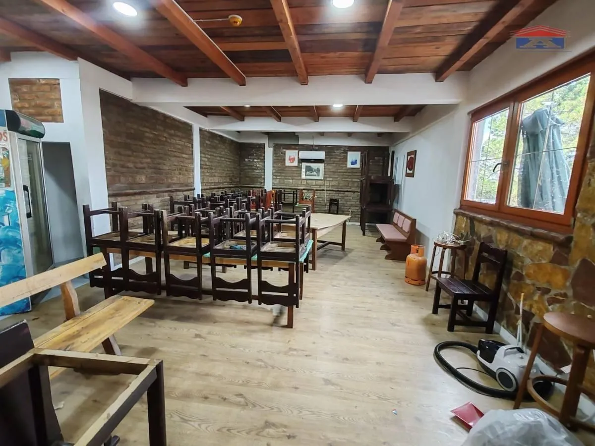 Sale, office space, 449m², Sremski Karlovci, Novi Sad