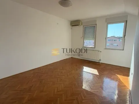 Sale, four bedroom apartment, 120m², Stari grad, Novi Sad - image 22