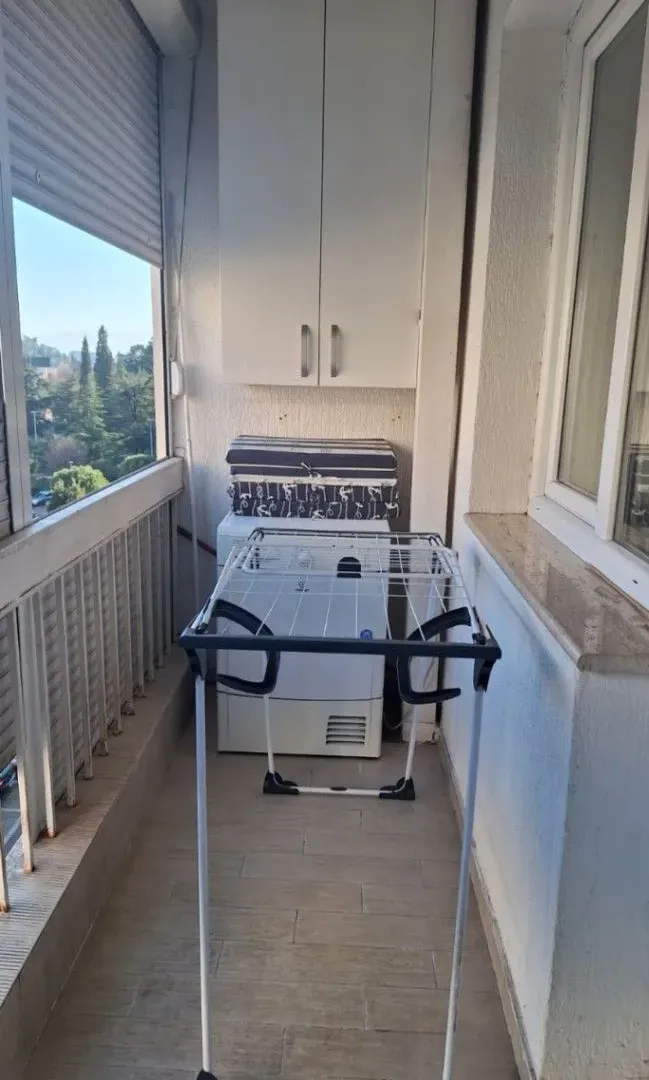 Izdavanje, dvosoban stan, 60m², Preko Morače, Podgorica