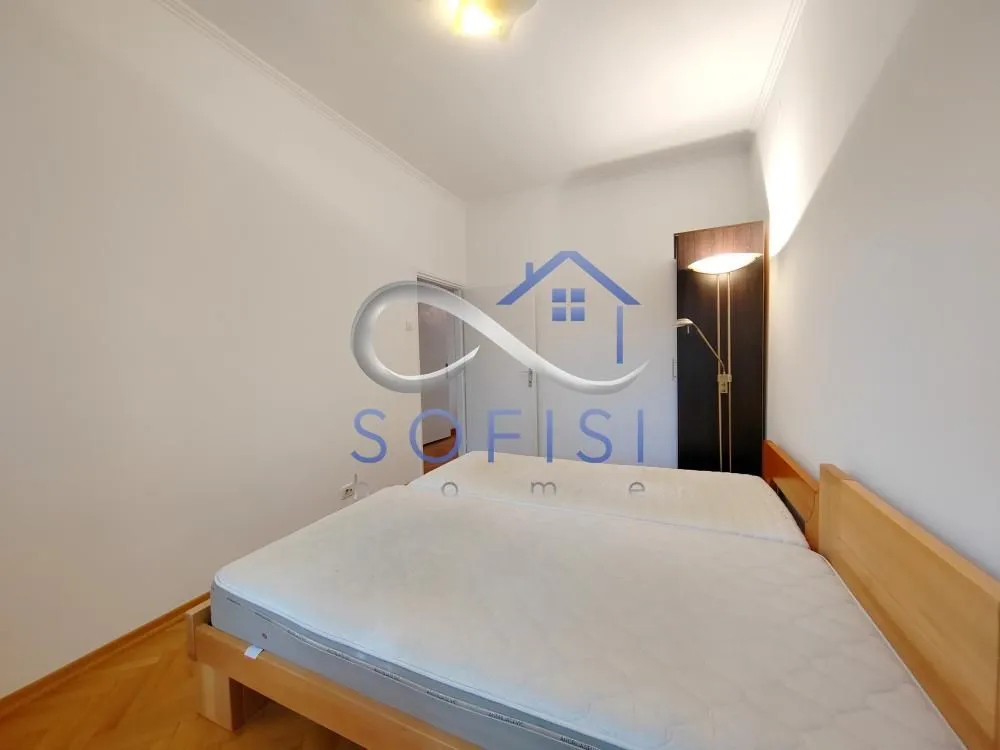 Izdavanje, dvosoban stan, 49m², Centar, Novi Sad