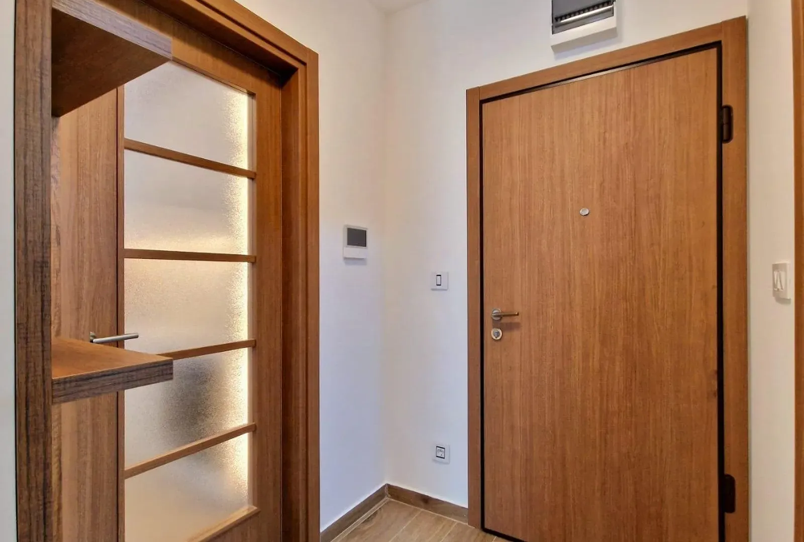 Sale, one bedroom apartment, 53m², Podkošljun, Budva