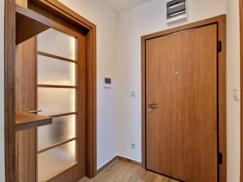 Sale, one bedroom apartment, 53m², Podkošljun, Budva - image 11