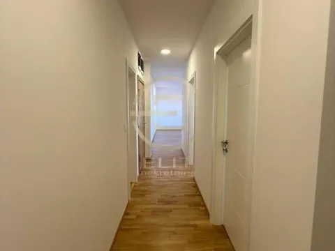 Sale, four bedroom apartment, 130m², Telep, Novi Sad Sve Podlokacije - image 12