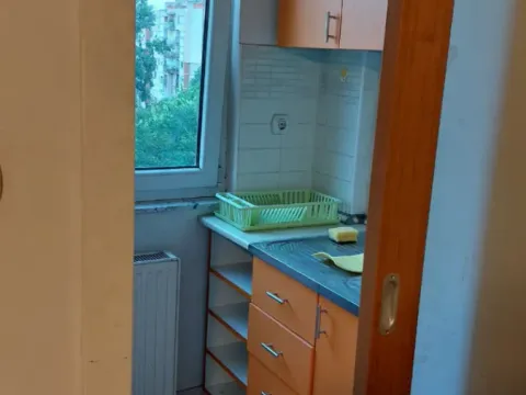 Izdavanje, garsonjera, 27m², Liman 4, Novi Sad Sve Podlokacije - image 4