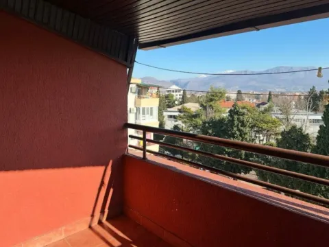 Izdavanje, dvosoban stan, 65m², Zagorič, Podgorica - image 11