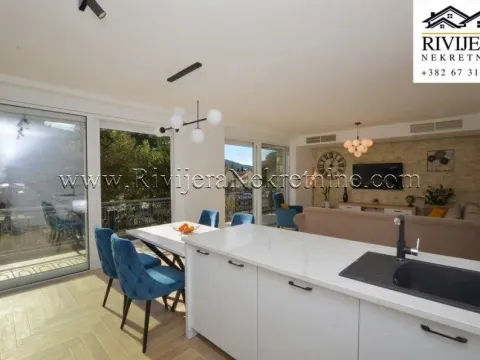 Sale, two bedroom apartment, 90m², Kumbor, Herceg Novi - image 2