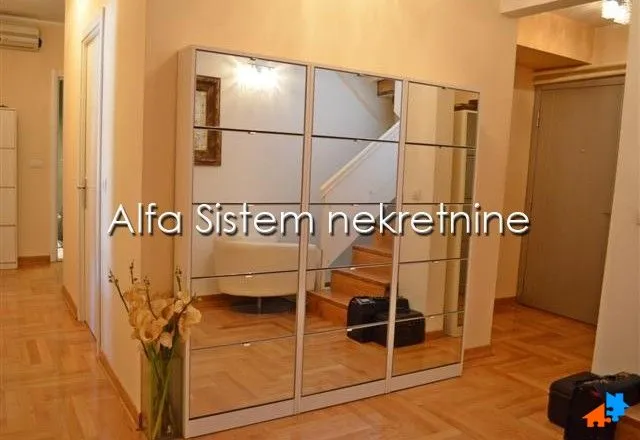 Rent, apartment, 230m², Čubura, Beograd