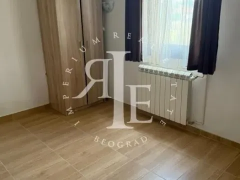 Prodaja, kuća, 250m², Borča 1, Borča Sve Podlokacije - image 2