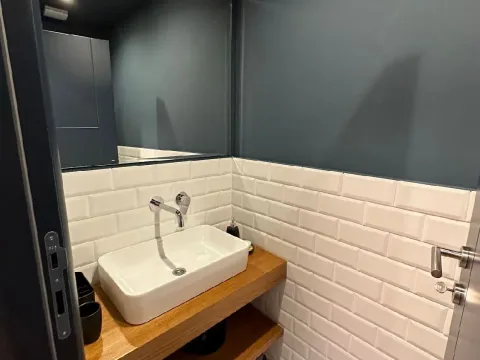 Rent, two bedroom apartment, 80m², Stari Grad, Budva - image 5