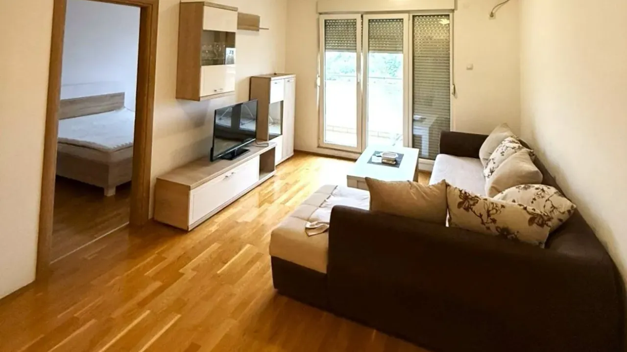 Izdavanje, stan, 55m², Ljubović, Podgorica