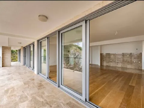 Prodaja, trosoban stan, 160m², Pržno, Budva - image 7