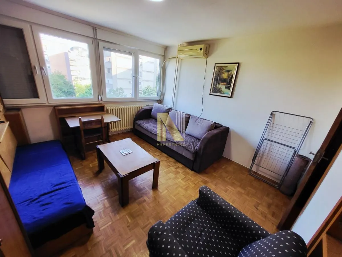 Prodaja, garsonjera, 26m², Liman 2, Novi Sad Sve Podlokacije