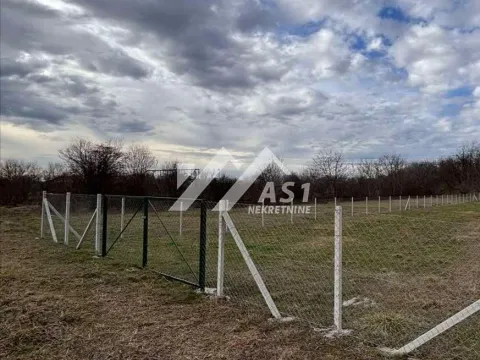 Zemljište in Rumenka