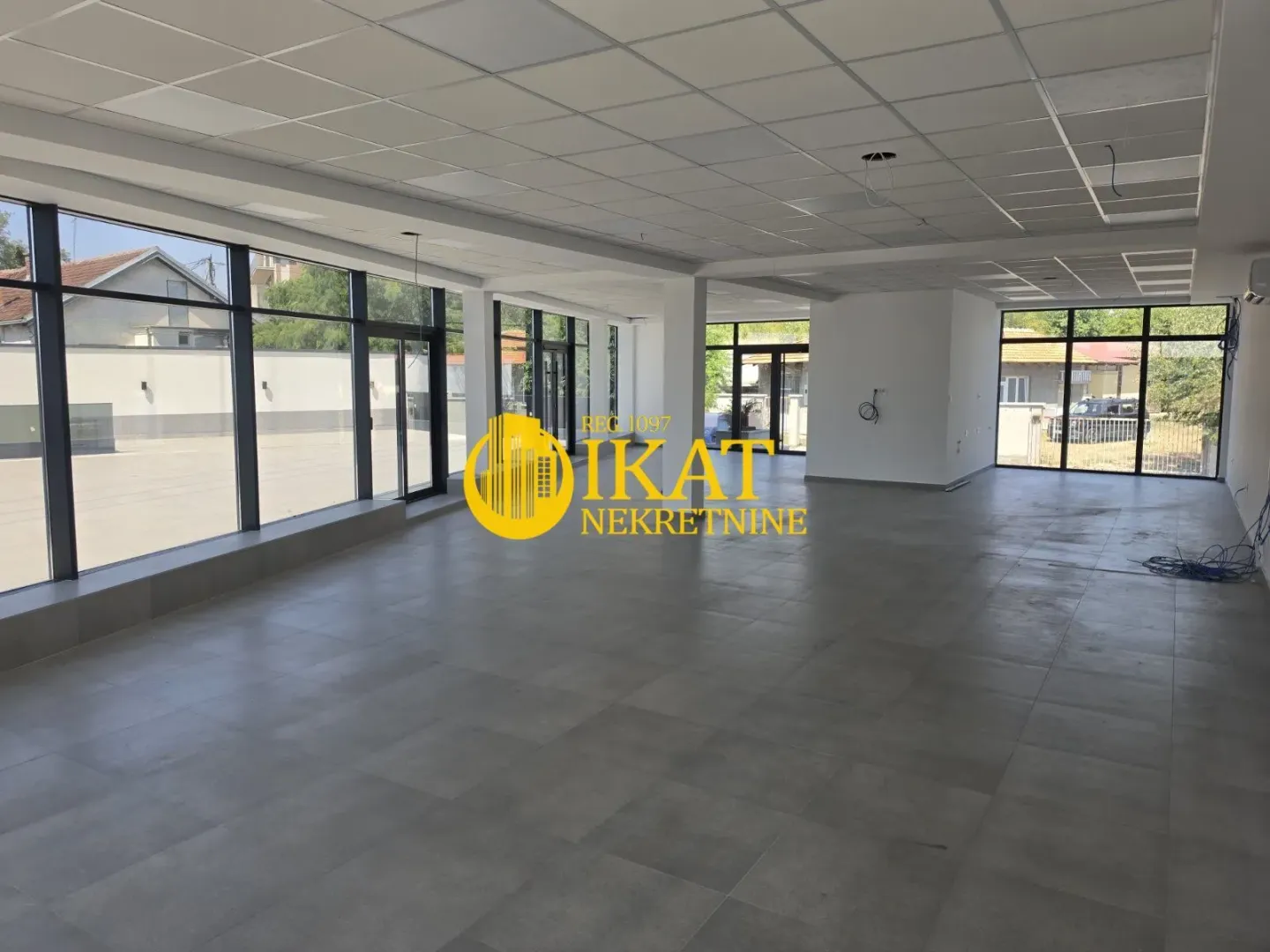 Rent, office space, 150m², Mali Mokri Lug, Zvezdara Sve Podlokacije