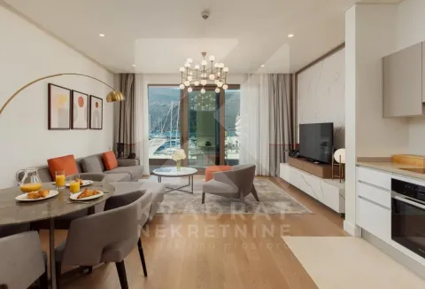 Prodaja, jednosoban stan, 79m², Portonovi, Herceg Novi - image 3
