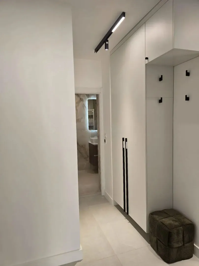 Prodaja, dvosoban stan, 72m², Centar, Tivat