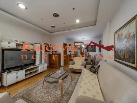 Sale, house, 250m², Brace Jerković, Voždovac Sve Podlokacije - image 2