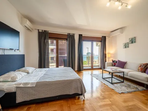 Prodaja, stan, 45m², Bečići, Budva