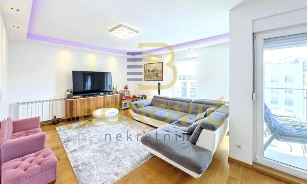 Prodaja, četvorosoban stan, 91m², Zemun Sve Podlokacije, Beograd