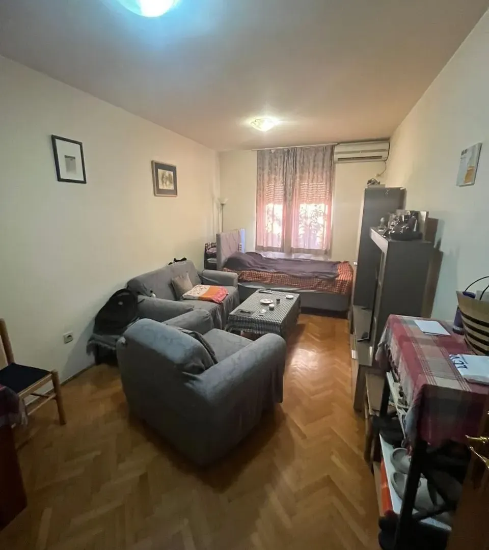 Prodaja, jednosoban stan, 43m², Blok 6, Podgorica