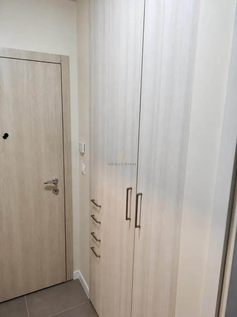 Izdavanje, jednosoban stan, 40m², Pobrežje, Podgorica