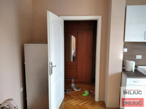 Izdavanje, garsonjera, 25m², Bulevar Oslobodjenja, Novi Sad Sve Podlokacije - image 5