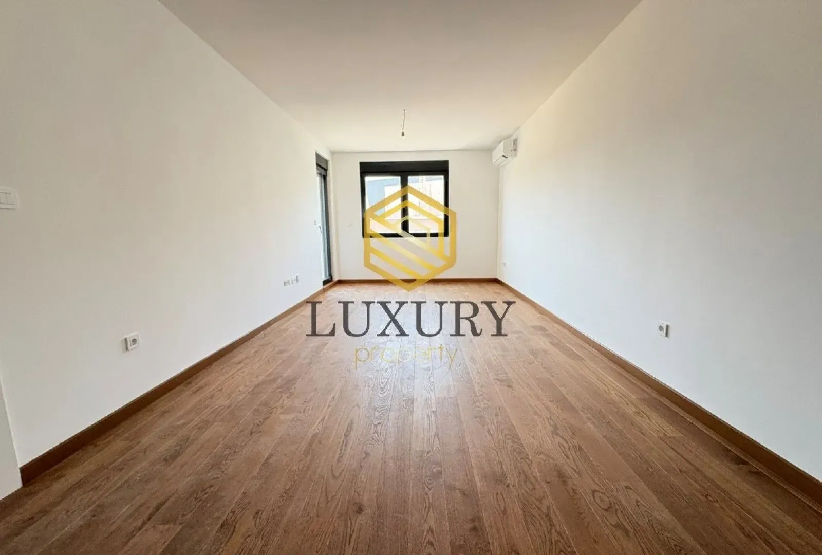 Prodaja, jednosoban stan, 49m², Tološka šuma, Podgorica