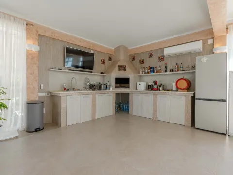 Sale, house, 410m², Blizikuće, Budva - image 24