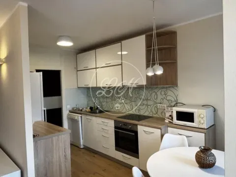 Izdavanje, trosoban stan, 84m², Novi Beograd Blok 64, Novi Beograd Sve Podlokacije - image 2