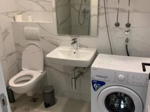 Izdavanje, jednosoban stan, 47m², Stari Aerodrom, Podgorica - image 5