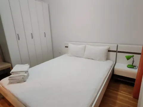 Sale, one bedroom apartment, 43m², Bečići, Budva - image 9