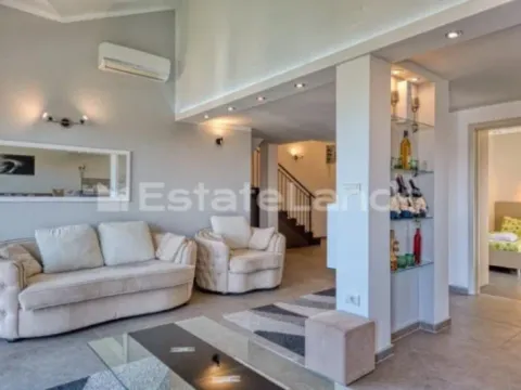 Izdavanje, petosoban stan, 110m2, Seljanovo, Tivat