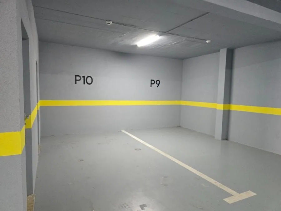 Prodaja, četvorosoban stan, 139m², Dobrota, Kotor
