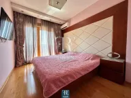 Izdavanje, trosoban stan, 110m², Momišići, Podgorica - image 8