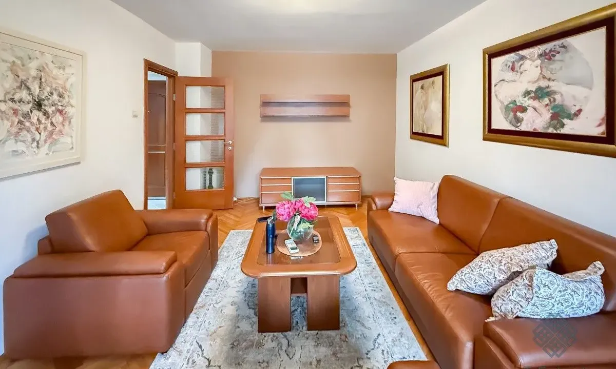 Prodaja, jednosoban stan, 63m², Preko Morače, Podgorica