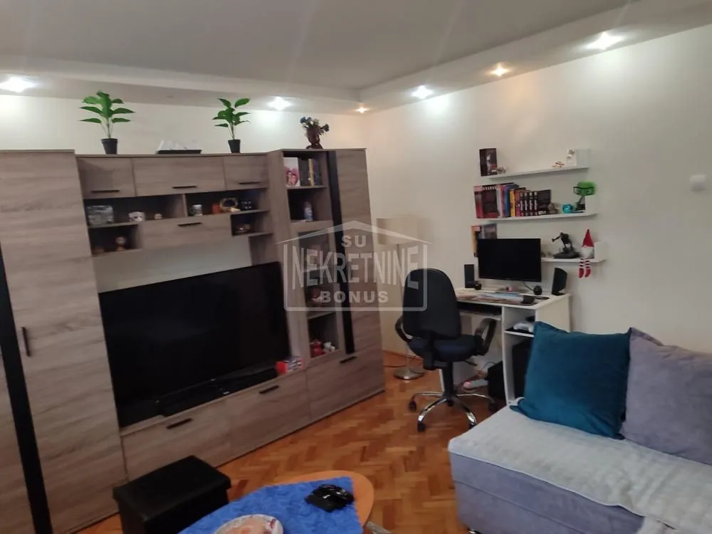 Prodaja, dvosoban stan, 54m², Kertvaroš, Subotica