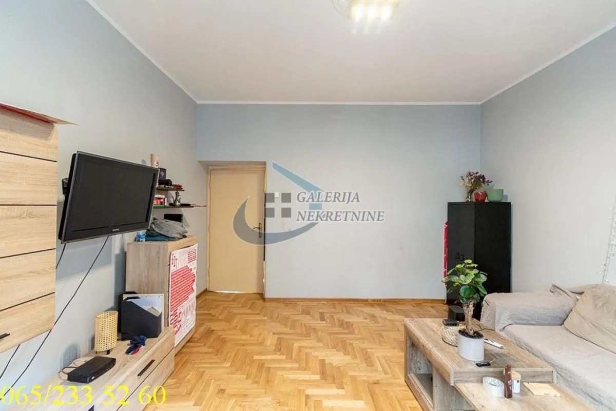 Prodaja, dvosoban stan, 59m², Stari Grad, Beograd