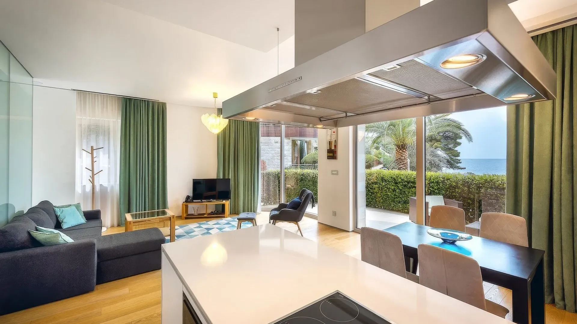 Sale, one bedroom apartment, 94m², Dukley Gardens, Budva