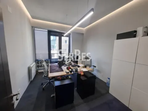 Izdavanje, poslovni prostor, 153m², Bulevar Oslobodjenja, Novi Sad Sve Podlokacije - image 7