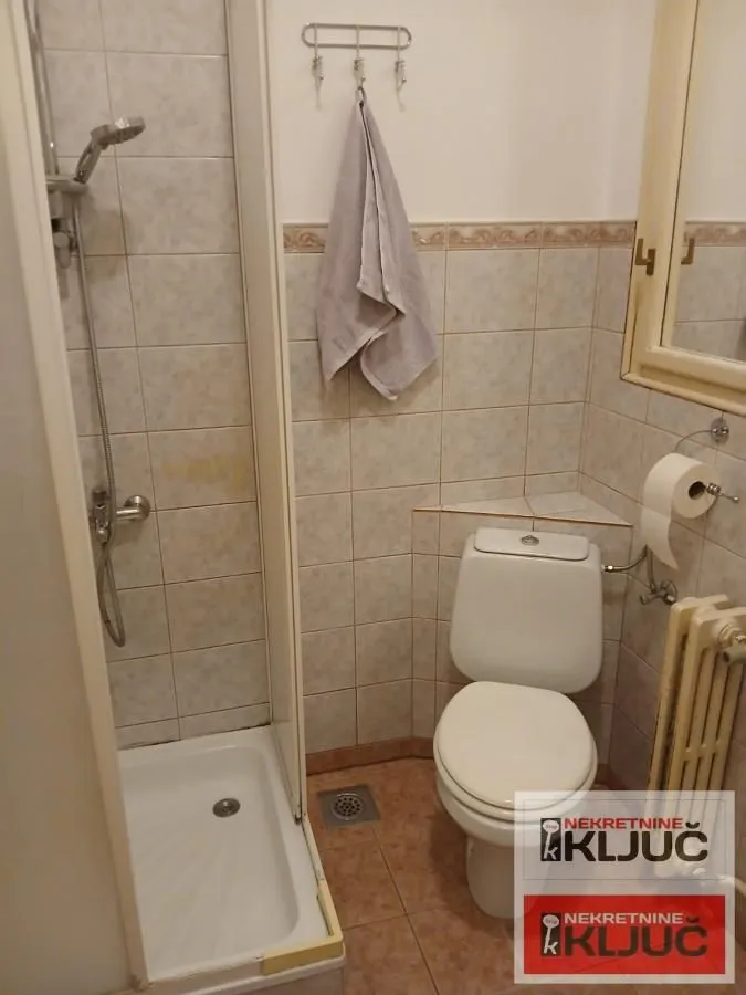 Prodaja, dvosoban stan, 70m², Centar, Novi Sad