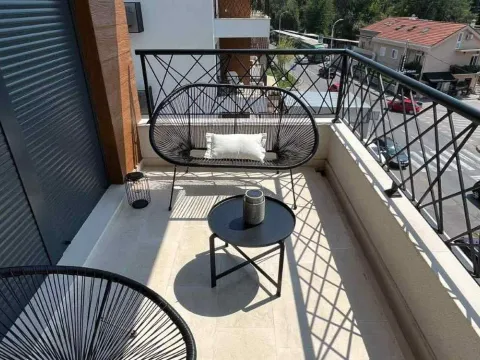Rent, two bedroom apartment, 64m², Kalimanj, Tivat - image 13