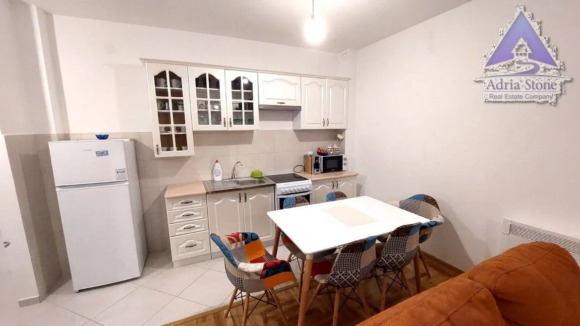 Prodaja, jednosoban stan, 50m², Bečići, Budva