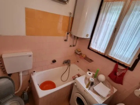 Sale, house, 220m², Zemun Gornji Grad, Zemun Sve Podlokacije - image 5