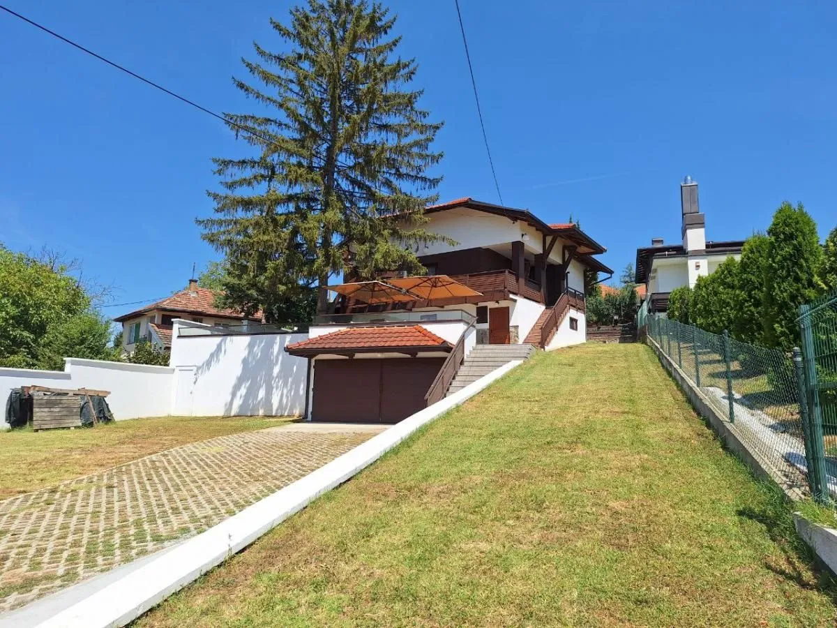 Sale, house, 253m², Banja Vrdnik, Irig