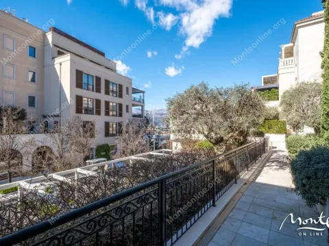 Sale, two bedroom apartment, 115m², Porto Montenegro, Tivat - image 32