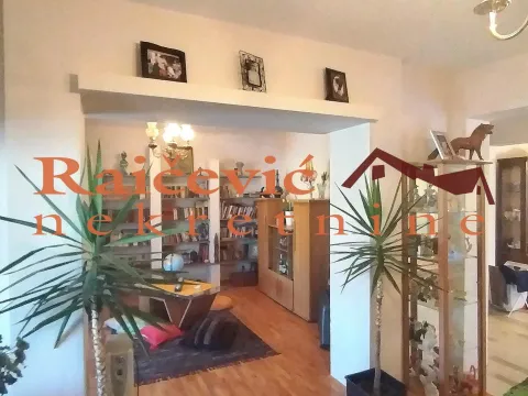 Sale, house, 354m², Begaljica, Grocka - image 5