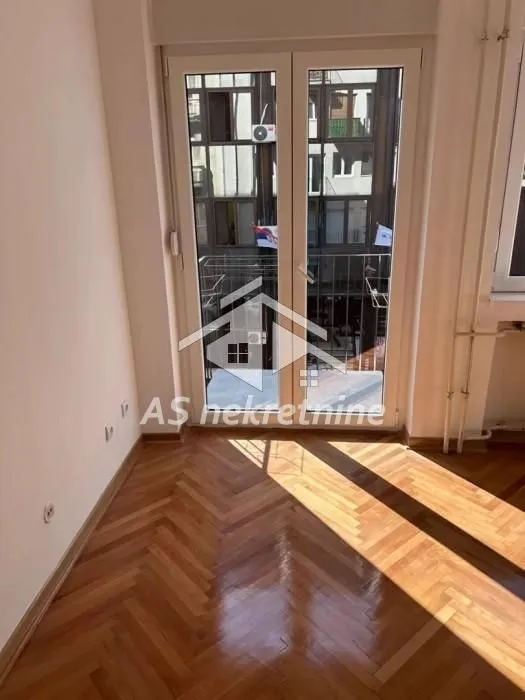 Rent, apartment, 78m², Stari Grad, Beograd